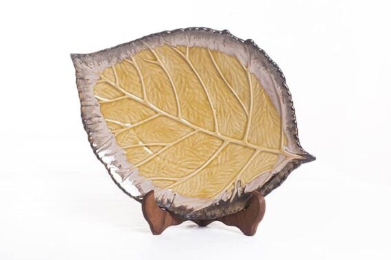 Dolni Studio Stoneware Ceramic yellow and pink Leaf Platter 13"